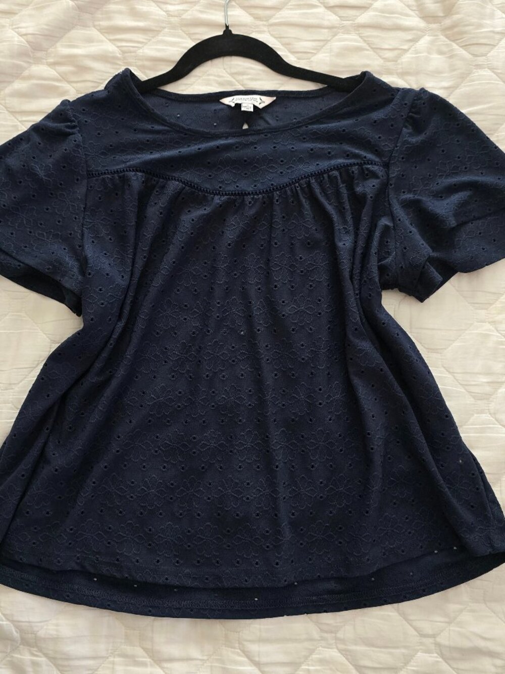 Nanette Lepore Navy Blue Eyelet Short Sleeve Top Flutter Sleeve Keyhole S